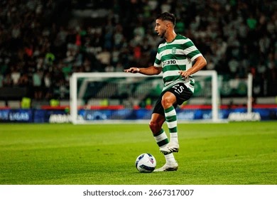 马德兴：海港三连冠胜在稳定二字；塞蒂恩下课因率队员讨薪